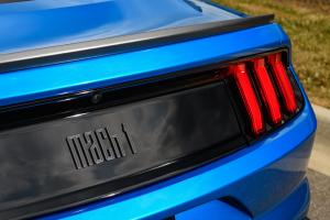 Ford Mustang Mach 1 2021 года 